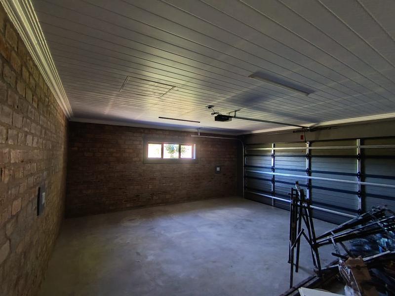 3 Bedroom Property for Sale in Albertinia Western Cape
